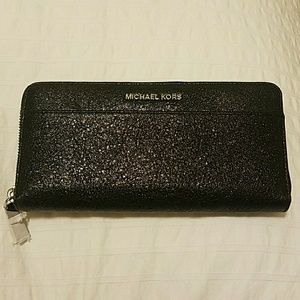 Michael Kors Clutch
